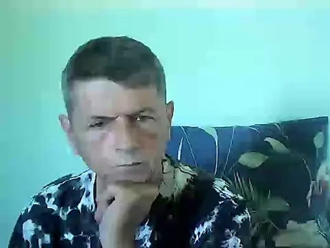 Snapshot of czarek888 chatting on 06-06-26, 03:28 czarek888 online show from 06-06-26, 03:28