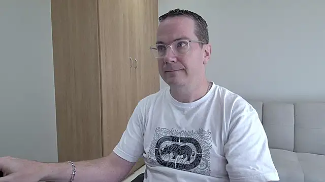 BrettJ81 online show from 05-16-26, 11:53