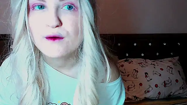 Snapshot of Sara4uu chatting on 09-11-25, 10:21 Sara4uu online show from 09-11-25, 10:21