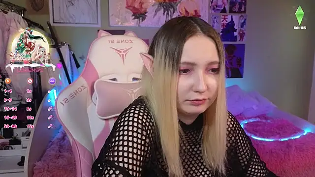 Evie Ro online show from 12-19-24, 11:03