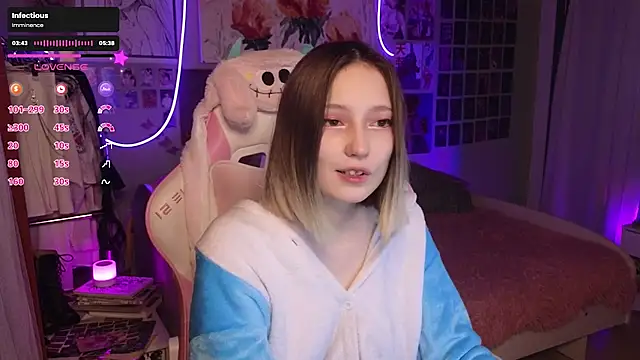 Evie Ro online show from 09-24-25, 10:46