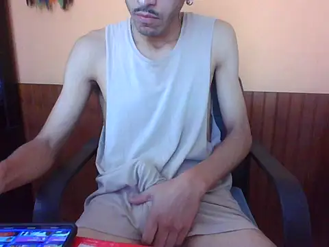 Snapshot of MisterMister45 chatting on 04-27-26, 05:00 MisterMister45 online show from 04-27-26, 05:00
