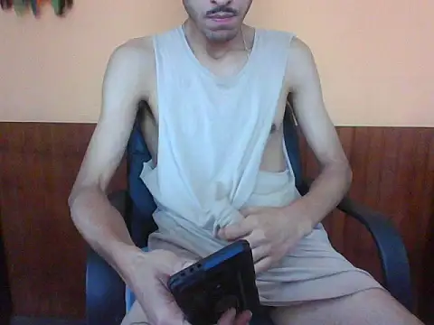 Snapshot of MisterMister45 chatting on 04-29-26, 04:11 MisterMister45 online show from 04-29-26, 04:11