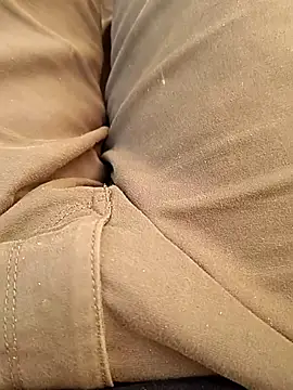 u wan me online show from 11-21-25, 05:39