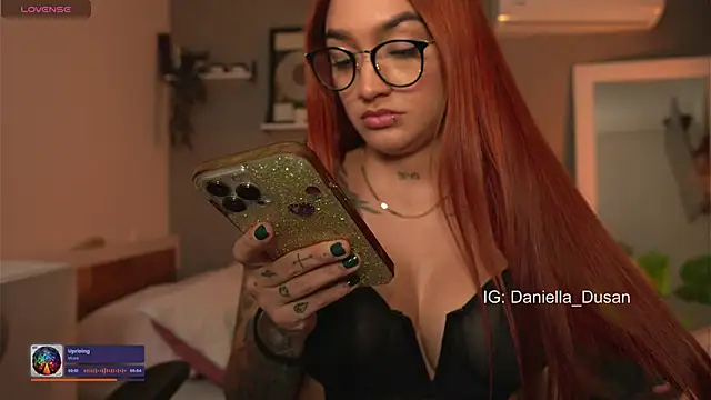 DaniDusan  online show from 01-03-25, 09:47