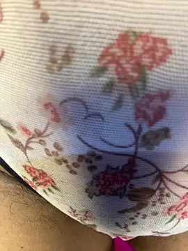 Snapshot of VINDY- chatting on 07-16-26, 04:51 VINDY- online show from 07-16-26, 04:51