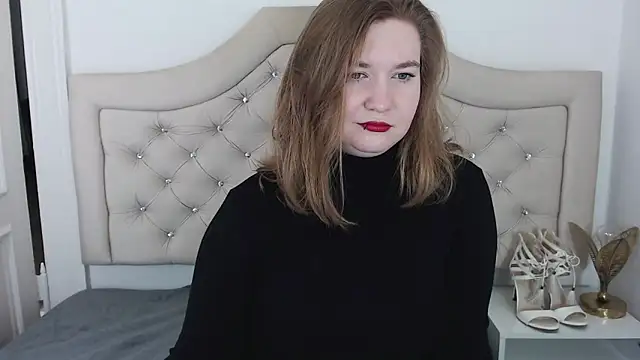 LaraDream online show from 01-28-25, 10:45