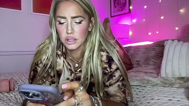 Fitnessbabe69 online show from 02-05-26, 12:21