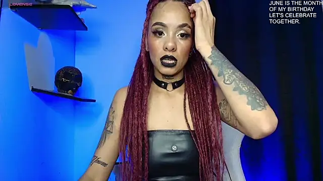 Snapshot of luci_fer_devil chatting on 06-24-26, 02:10 luci fer devil online show from 06-24-26, 02:10