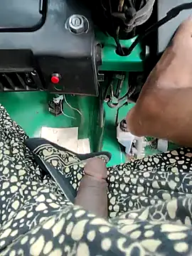 Snapshot of Kolkata___Boy chatting on 12-22-24, 07:00 Kolkata Boy online show from 12-22-24, 07:00