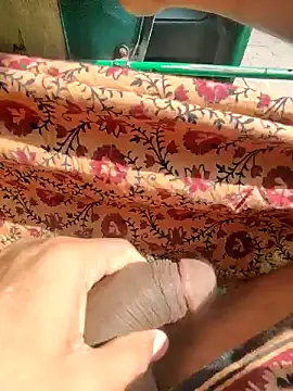 Snapshot of Kolkata___Boy chatting on 01-05-25, 07:38 Kolkata Boy online show from 01-05-25, 07:38