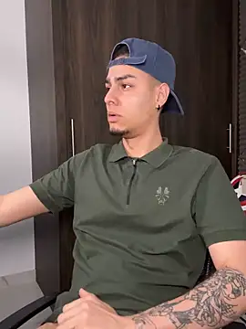 bigryann23 online show from 03-26-26, 02:11