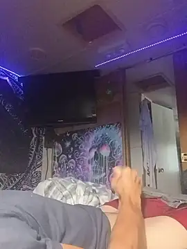 lelandm77 online show from 06-17-26, 07:04